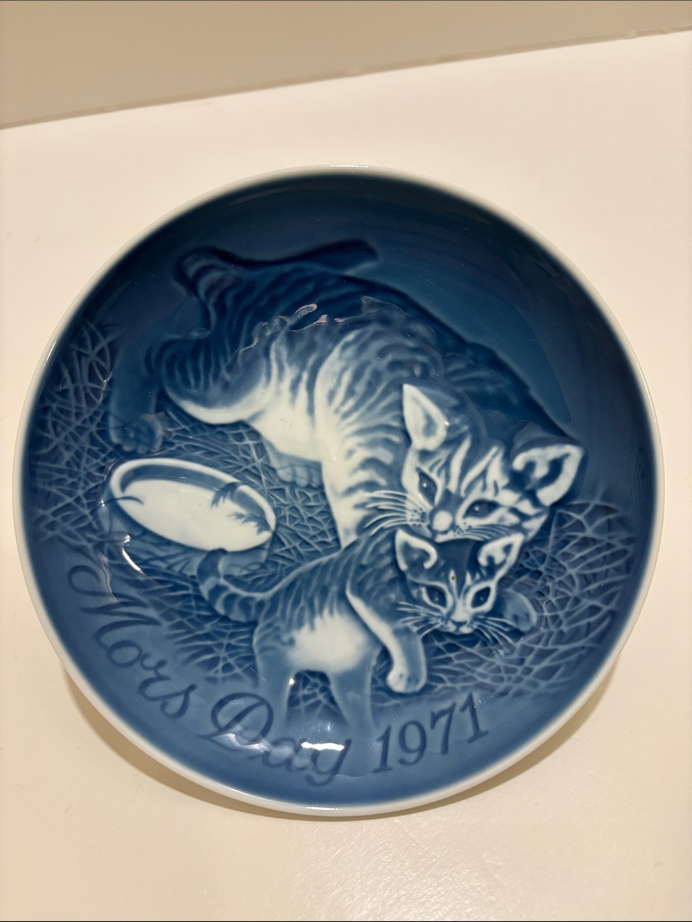 Bing & Grondahl Mother's Day plate 1971